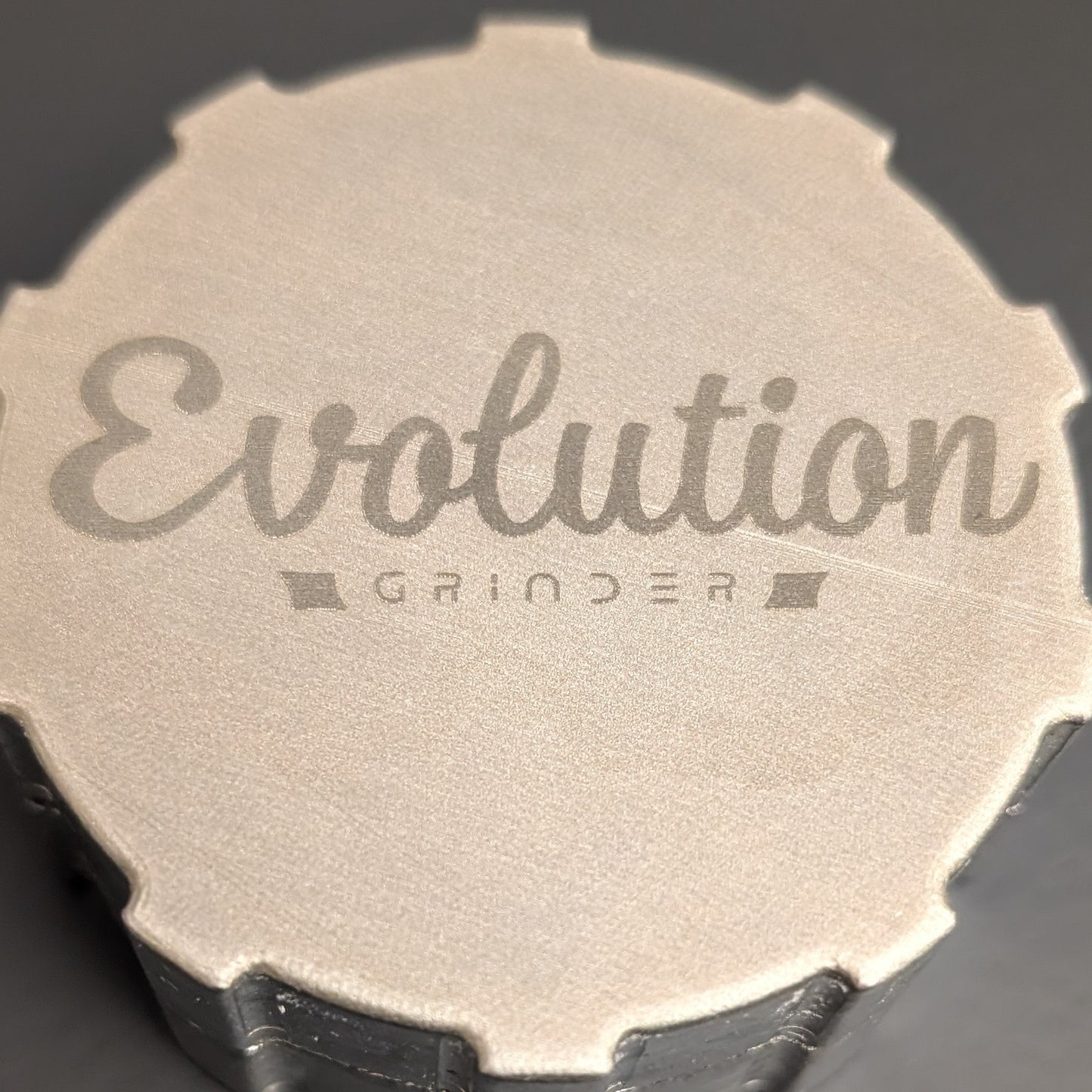 Evolution Grinder 90mm Zweiteilig - Limited Edition